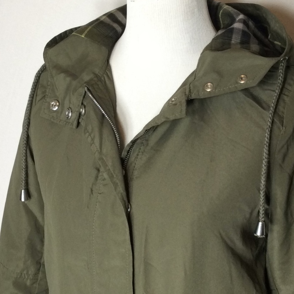 Lightweight Fully Lined Army Green Jacket W/Hood - image 3